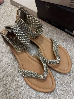 Bravo Browns Gold Crystal-Embellished Women's Sandals